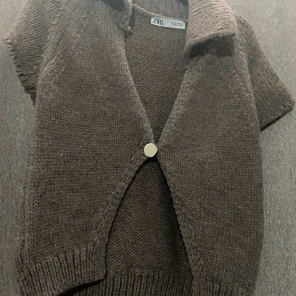ZARA Brown Short-Sleeve Knit Cardigan Sweater